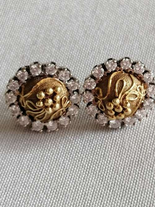 Outstanding A Pair of 18ct Yellow and White Gold Diamond Earrings