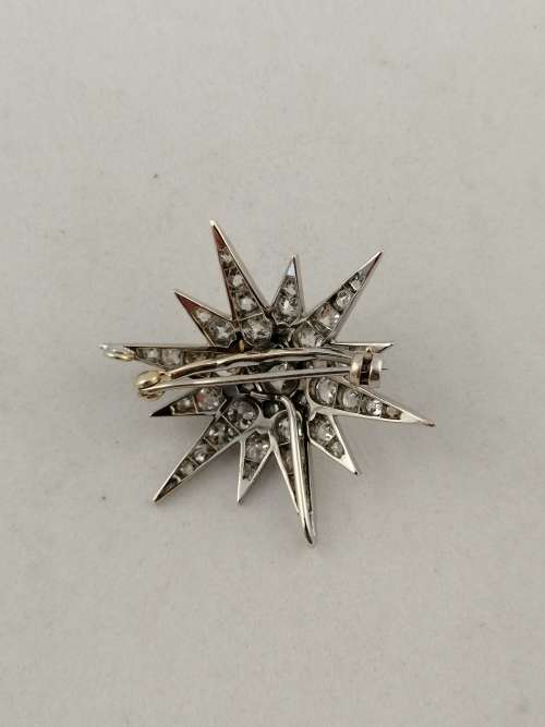 A Spectacular Antique 18ct White Gold  and Diamond Adjustable Brooch/Pendant