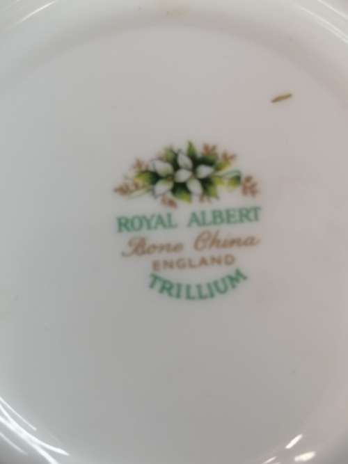 3 ROYAL ALBERT TRILLIUM PATTERN SAUCERS