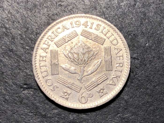 SILVER 1941 King George VI South African 6 pence (6d) coin