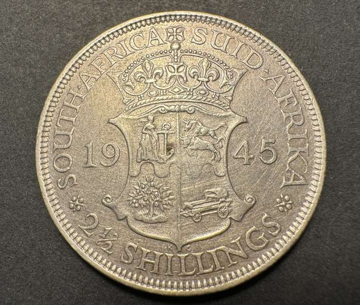 Scarce 1945 SA Union 2 ½ Shillings silver coin - Only 183,406 minted