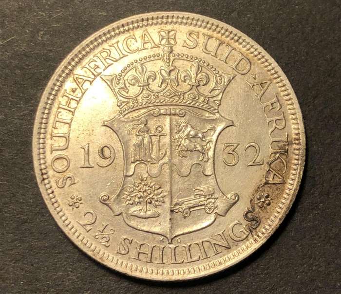 Scarce 1932 SA Union silver 2 ½ shillings (half crown) with great details but unfortunately cleaned