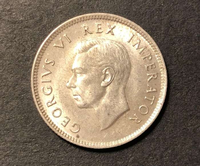 Excellent 1942 SA Union silver shilling coin - 80% silver
