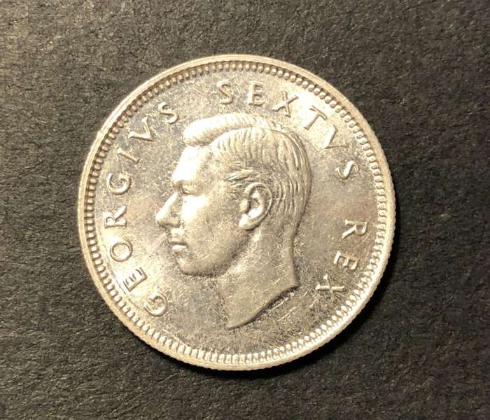 Very nice 1950 SA Union silver shilling coin - Almost Prooflike
