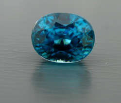 NATURAL BEAUTIFUL TOP BLUE ZIRCON