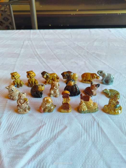 Nice large lot of vintage Wade Whimsies ornaments.