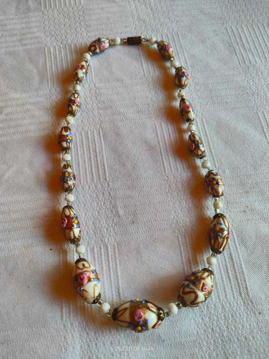 Stunning vintage 1950`s Murano wedding cake beads necklace