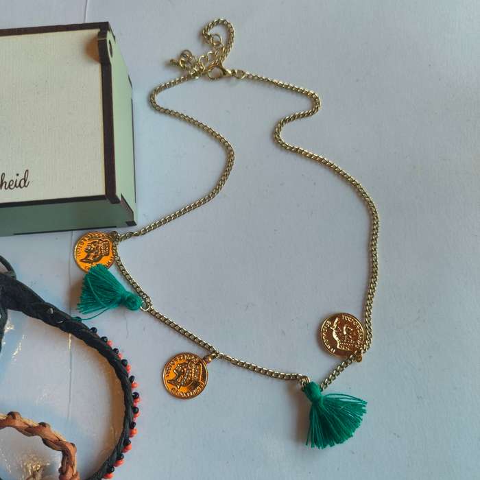 Costume jewellery lot in beautiful inscribed wooden box