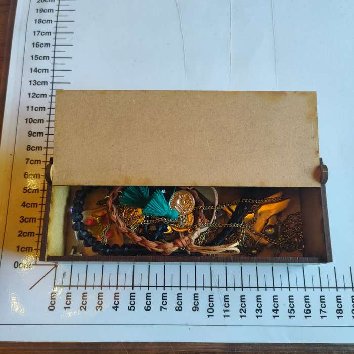 Costume jewellery lot in beautiful inscribed wooden box