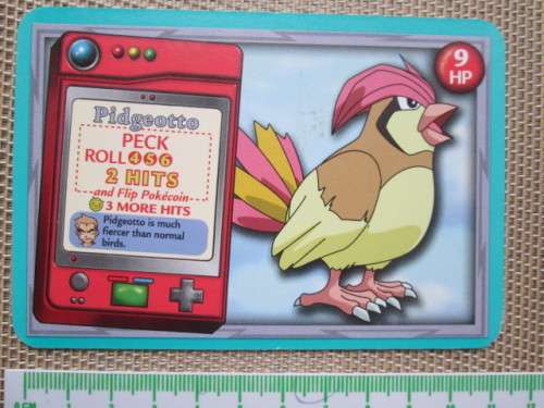 LARGE DOUBLE SIDED POKEMON TRADING CARD- PIDGEOTTO