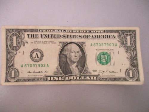 USA 1$ DOLLAR BANK NOTE 2009 SERIAL NUMBER A 57282954 A - BIT CREASED