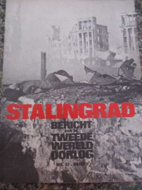 VINTAGE DUTCH MAGAZINE ON THE 2ND WORLD WAR -STALINGRAD 1970