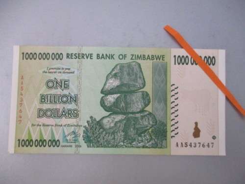 ZIMBABWE UNCIRCULATED BANK NOTE 1000 000 000 AA 5437647