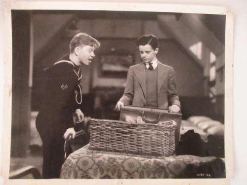 VINTAGE A4 PHOTOGRAPH MICKEY ROONEY FROM MOVIE SCENE