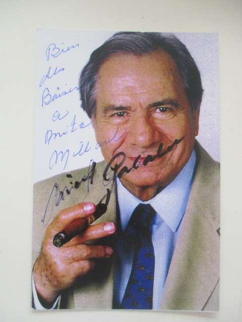 AUTOGRAPHED / SIGNED - MICHEL GALABRU -   ACTED IN ASTERIX AND OBERLIX  - APP POST CARD SIZE