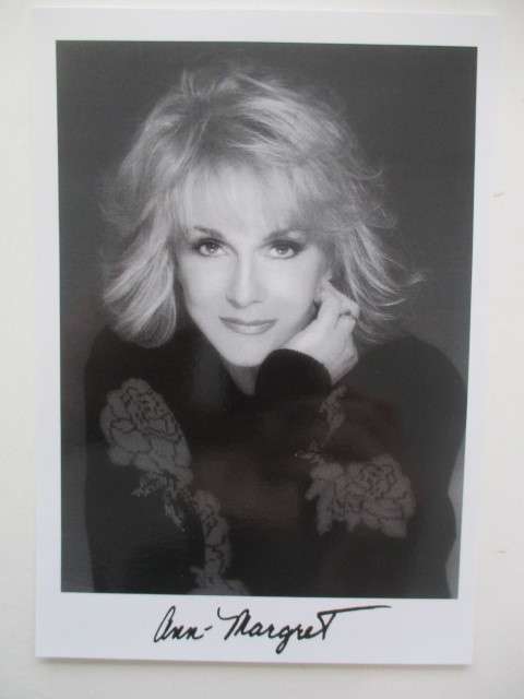 PRINTED AUTOGRAPH - ANN-MARGRET  -