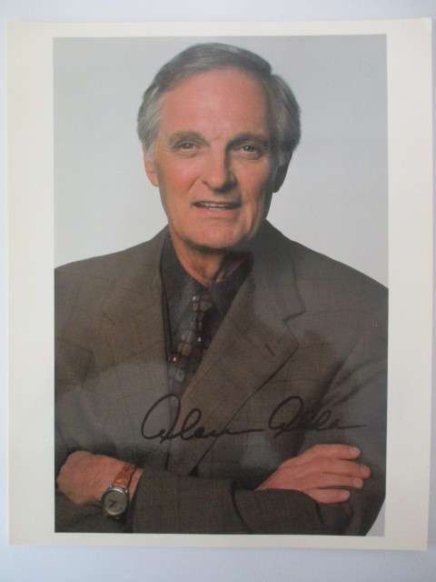 PRINTED  AUTOGRAPH - ALAN  ALDA  A4