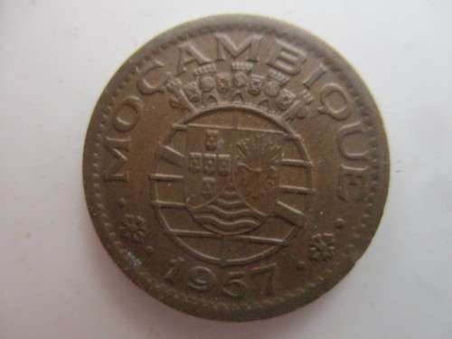MOZAMBIQUE  - 50 CENTAVOS -  1957