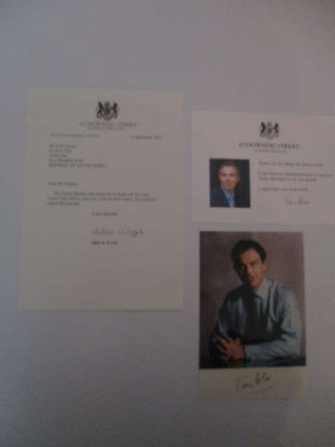 PRINTED AUTOGRAPH FORMER PRIME MINISTER OF ENGLAND TONY BLAIR