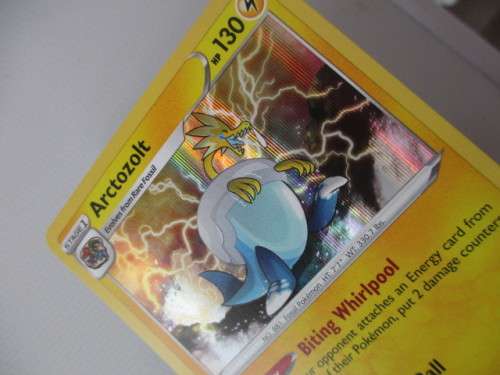 POKEMOM - REVERSE HOLO CARD - ARCTOZOLT