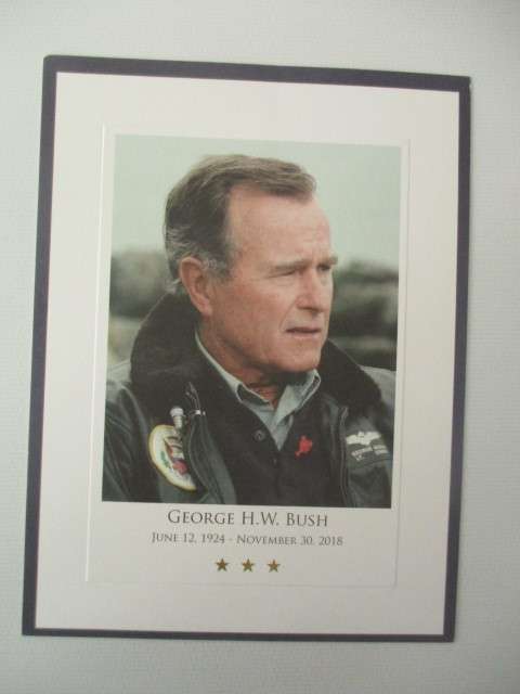 AUTOGRAPHED / SIGNED -  USA  PRESIDENT DWIGHT D. EISENHOWER A4 FREE GEORGE BUSH FUNERAL CARD!!!