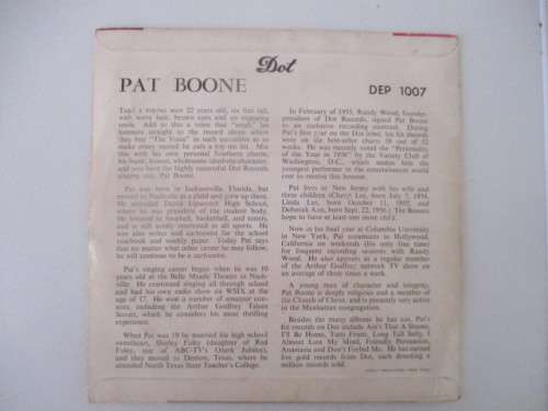 VINTAGE 7 SINGLE PAT BOONE - PLEASE NOTE SEE HIS AUTOGRAPH  IN MY LOT!!!