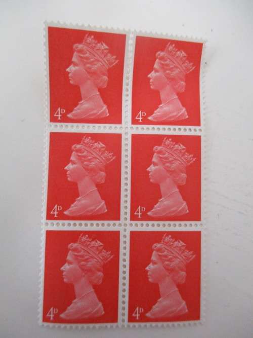 GREAT BRITAIN QUEEN ELIZABETH BUST MACHIN STAMPS 1969 4D MINT STAMPS