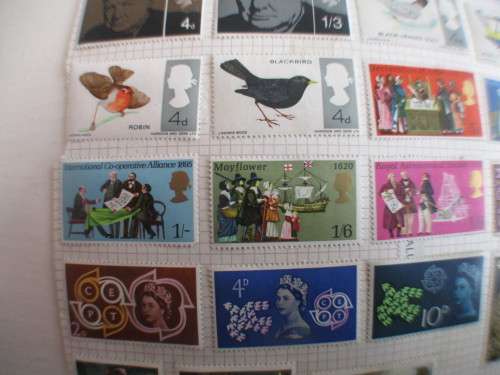 GREAT BRITAIN LOT OF MINT MOUNTED STAMPS