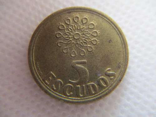PORTUGAL - 5 ESCUDOS - 1993