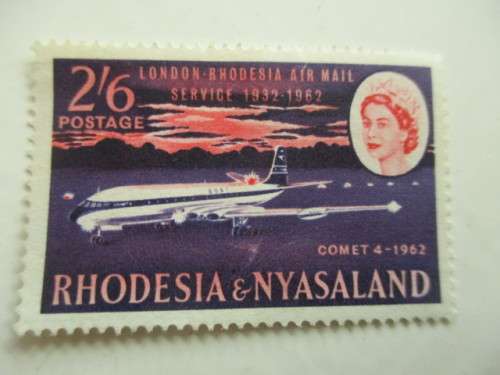RHODESIA & NYASALAND  AIRMAIL SERVICE 1932-1962  UNUSED STAMP