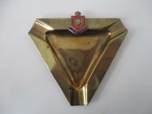 VINTAGE TO ANTIQUE TRIANGLE ASHTRAY TO COMMEMORATE  KING GEORGE THE V AND QUEEN MARY SILVER JUBILEE