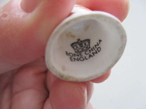 LOVELY THIMBLE PRINCE CHARLES AND LADY DIANA  BONE CHINA