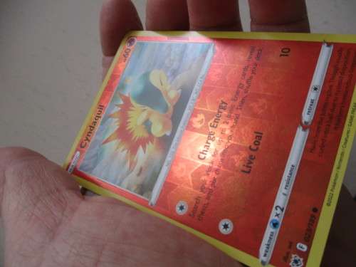 POKEMON TRADING CARD - CYNDAQUIL FOIL CARD / SHINY CARD