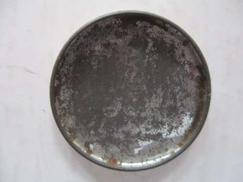 VINTAGE WHITE SPOON SUGAR SMALL BADGE