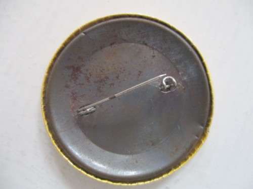 VINTAGE LIBRARY METAL BADGE