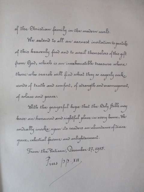 BEAUTIFUL VINTAGE ROMAN CATHOLIC BIBLE 1958 FIRST PUBLISHED AND MESSAGE BY HIS HOLINESS PIUS XII