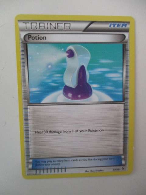 POKEMON TRADING CARD - TRAINER -  POTION