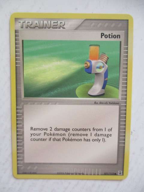 POKEMON TRADING CARD -  2006 - TRAINER - POTION  - CARD IN MINT CONDITION