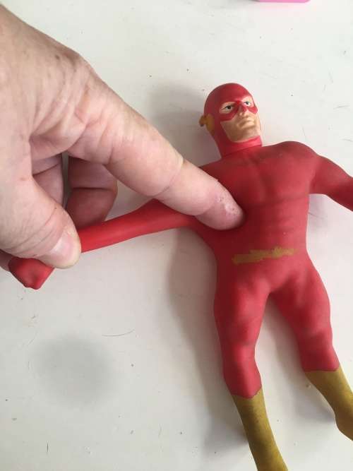 VINTAGE - RUBBER STRETCHY DC FIGURE  - ``FLASH `` WITH SERIAL NUMBER APP 15CM TALL