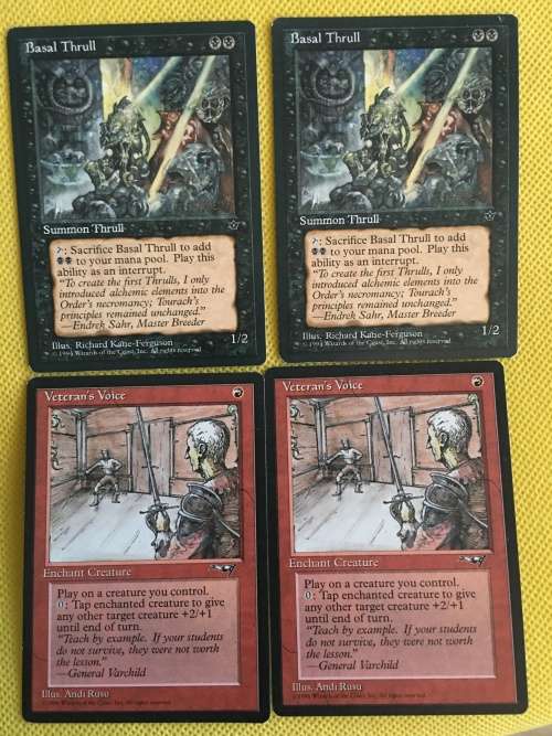 MAGIC THE GATHERING - 2 HALF SETS - BASAL THRULL X 2 - VETERAN`S VOICE X 2  - X 4 CARDS