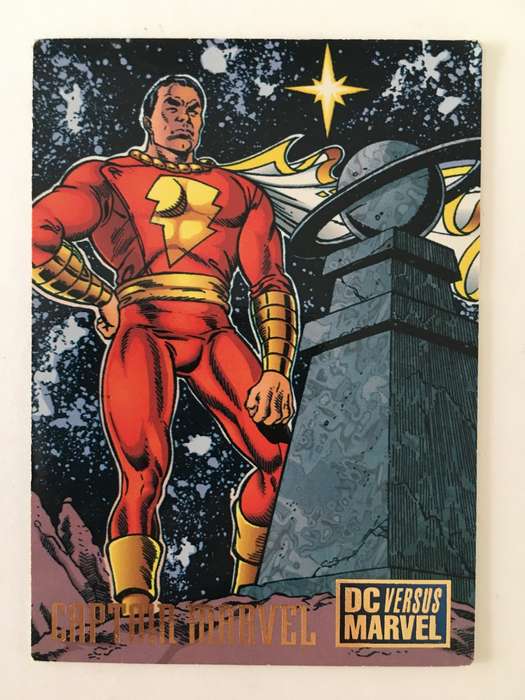 DC MARVEL TRADING CARD  - CAPTAIN MARVEL