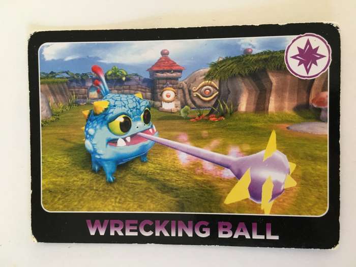 TOPPS SKYLANDERS TRADING CARD - WRECKING BALL