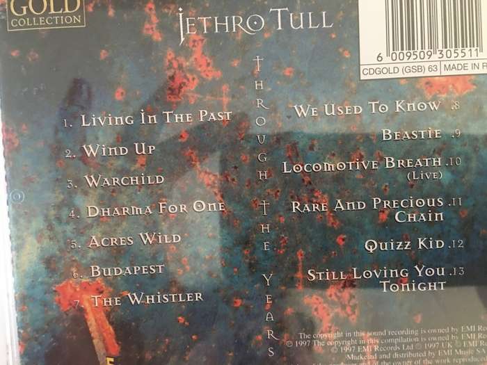 AUTOGRAPHED / SIGNED - HEAVY METAL GROUP - JETHRO TULL - FREE JETHRO TULL CD HALF SIZE OF A4