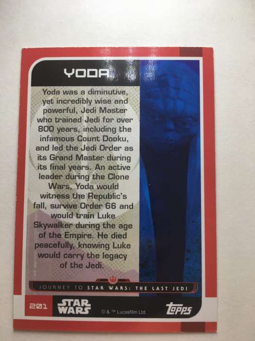 TOPPS -  STAR WARS CARD - THE LAST JEDI  - HOLOGRAPHIC CARD / YODA