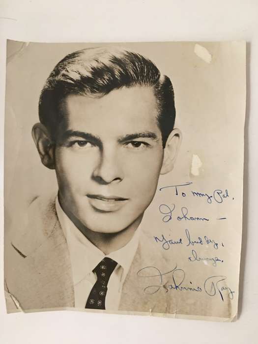 AUTOGRAPHED / SIGNED AND INSCRIBED - SINGER SONG WRITER  - JOHNNY RAY  22 CM X 19 CM - 1950`S