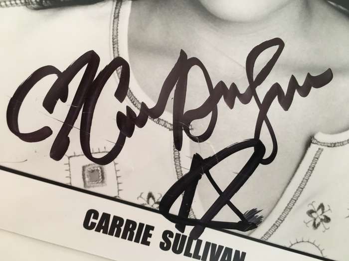AUTOGRAPHED / SIGNED - CARRIE SULLIVAN  TV SERIES FRIENDS AND PAY IT FORWARD  ACTRESS  A4 SIZE