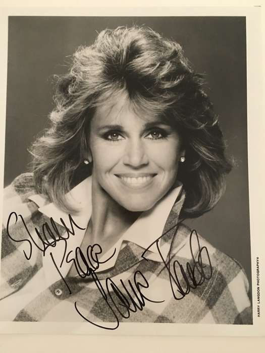AUTOGRAPHED SIGNED PHOTO OF CLASSIC ACTRESS JANE FONDA A4 SIZE