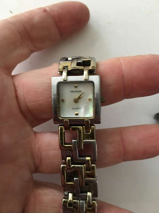 VINTAGE LADIES  HALLMARK WATCH - SOLD AS NOT WORKING HAS NOT BEEN TESTED