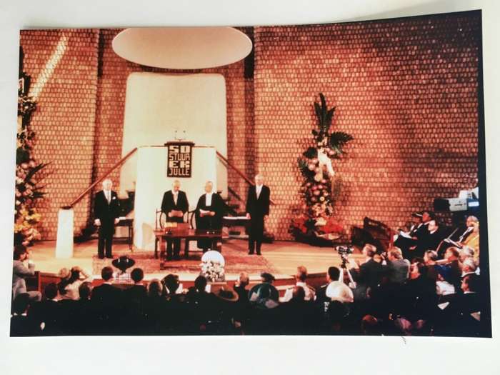LOVELY VINTAGE LETTER OF PAST PRESIDENT  FW DE KLERK AND PRESS PHOTO