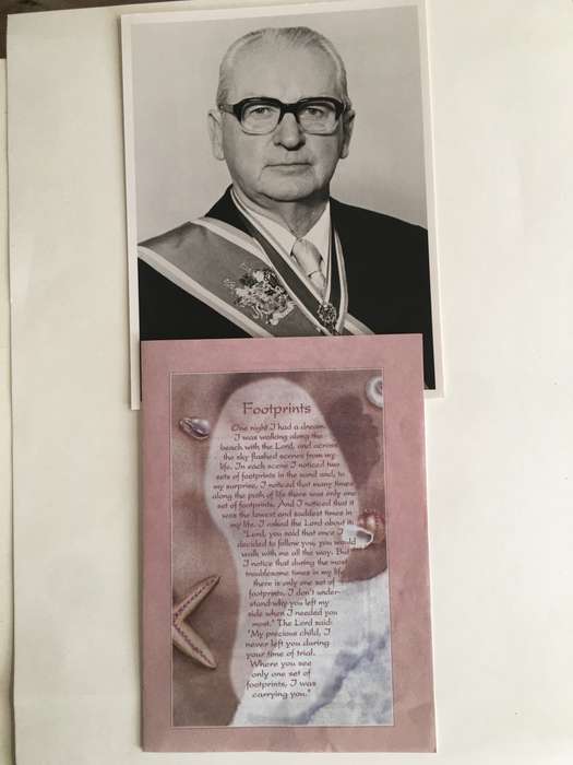 VINTAGE BURIAL PROGRAME AND PRESS PHOTO OF FORMER PRESIDENT MARAIS VILJOEN